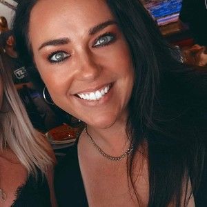 Meet your Posher, Alicia